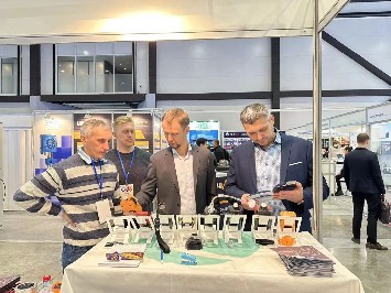 俄羅斯，澤釧來啦！